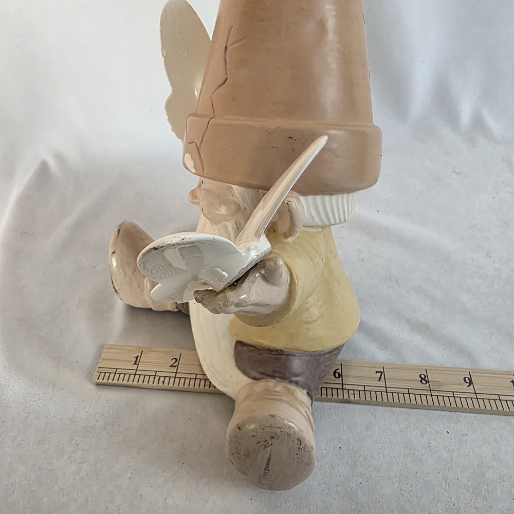 Vintage Dona 1542 Hand Painted Cracked Pot Garden Gnome w/ Homco 70s Butterflies - Picture 11 of 11